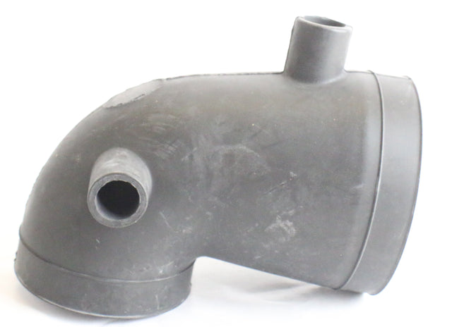 DEUTZ DIESEL ­-­ 04256541 ­-­ MANIFOLD CONNECTOR - RUBBER