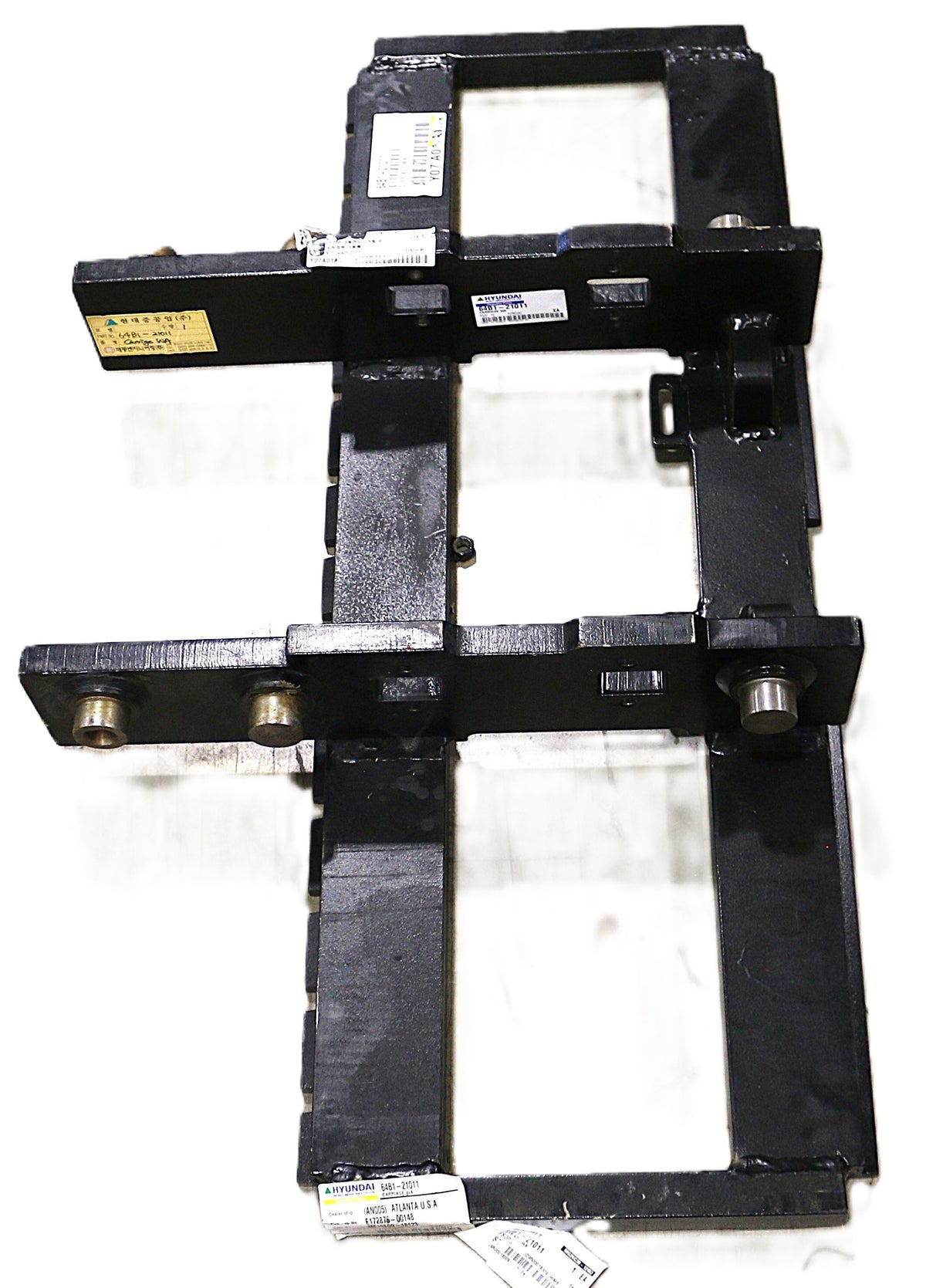 HYUNDAI ­-­ 64B1-21011 ­-­ CARRIAGE-FORK
