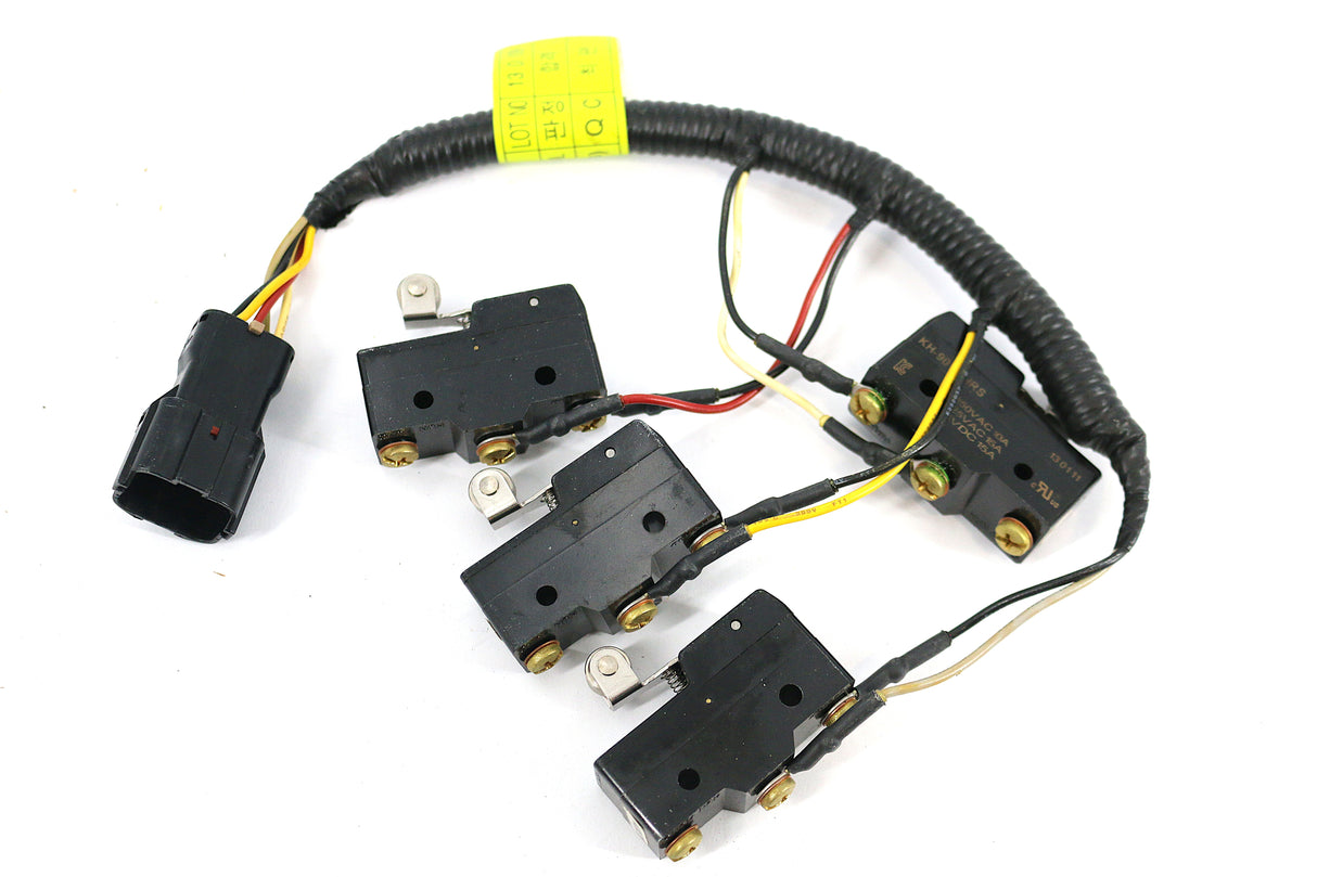 HYUNDAI ­-­ 21FS-02041 ­-­ SWITCH ASSY-4SP