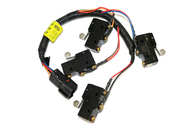 HYUNDAI ­-­ 21FS-02130 ­-­ SWITCH ASSY-4SP