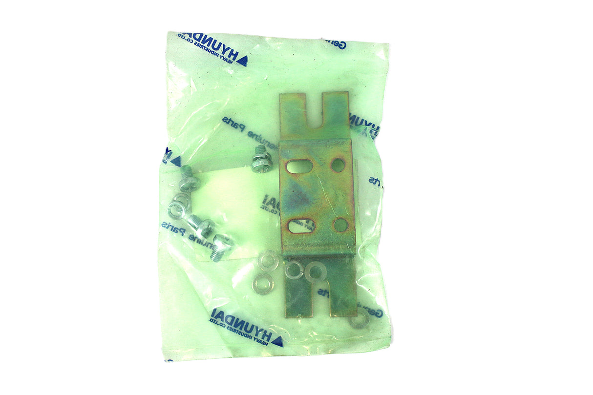 HYUNDAI ­-­ 310005130 ­-­ BRACKET-SW200