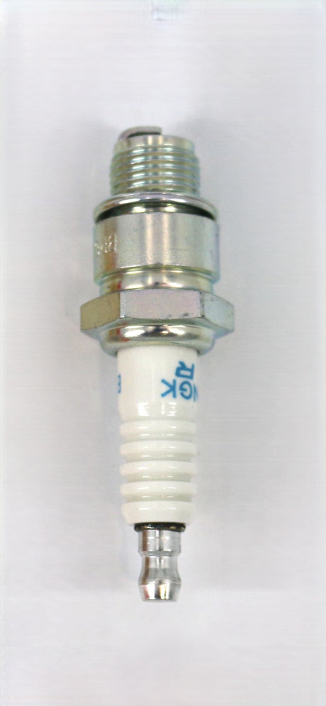 NGK ­-­ BR6HS ­-­ SPARK PLUG