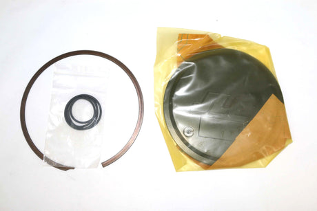 JLG ­-­ 7024747 ­-­ COVER KIT