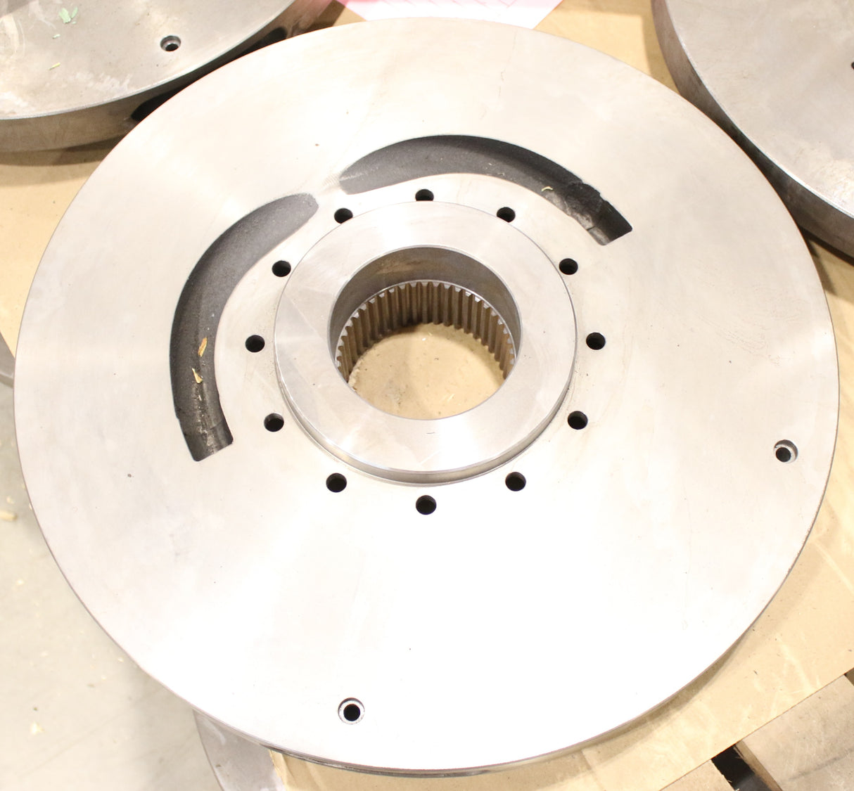 ARROWHEAD WINCH ­-­ 107788 ­-­ FLANGE - CABLE DRUM