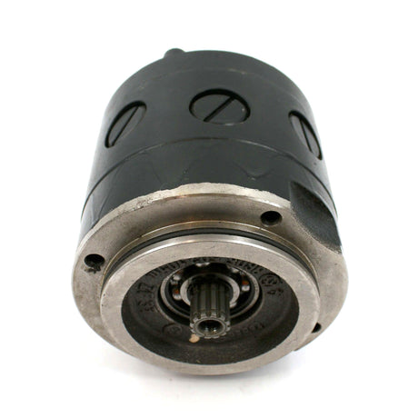 ZF ­-­ 8605-955-132 ­-­ PUMP - HYDRAULIC RADIAL PISTON
