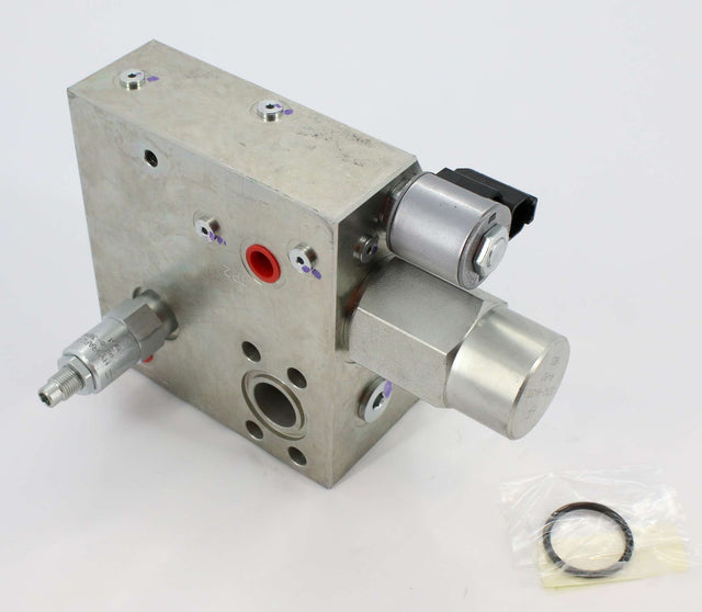 JLG ­-­ 1001220639 ­-­ VALVE - PRIORITY FLOW