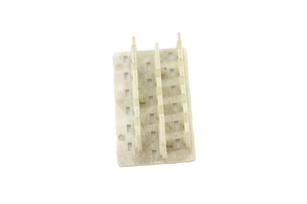 JLG ­-­ 70043748 ­-­ RECEPT ANTIBACKOUT - 18 CONT
