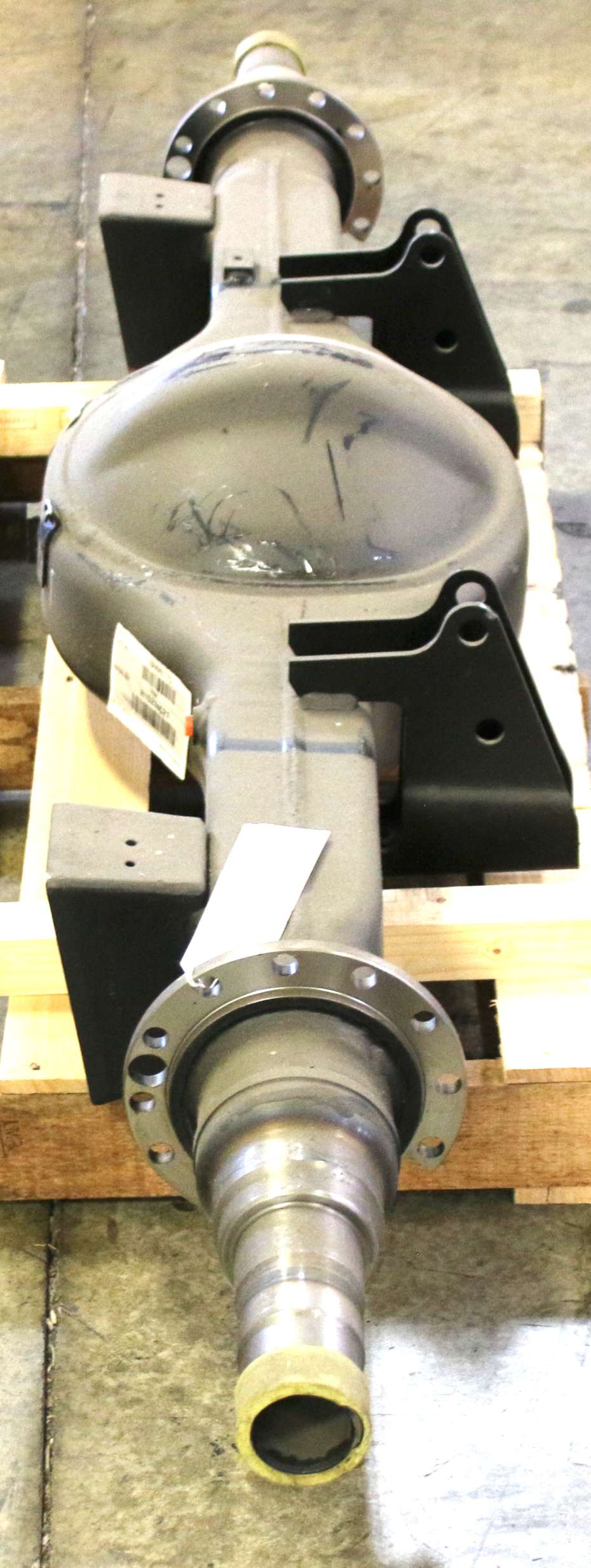 DANA SPICER ­-­ 10098115F ­-­ AXLE HOUSING S130