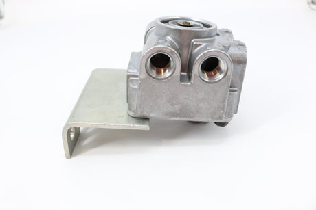 WABCO ­-­ RKN28067 ­-­ RELAY VALVE