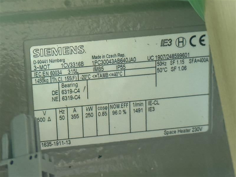 SIEMENS ­-­ 1CV3316B-1PC30043AB640JA0 ­-­ MOTOR