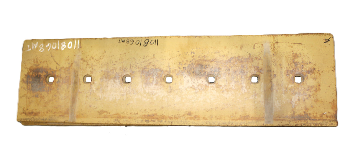 ESCO ­-­ 11081068 ­-­ CUTTING EDGE CENTER FOR VOLVO L150 L180