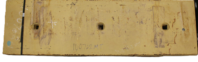 ESCO ­-­ 1U0762 ­-­ CUTTING EDGE CENTER 55.25in LEN FOR CAT 980