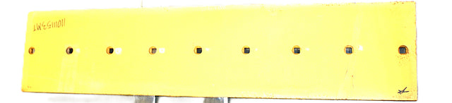 ESCO ­-­ 11011153 ­-­ CUTTING EDGE CENTER 63in LIP FOR VOLVO L90