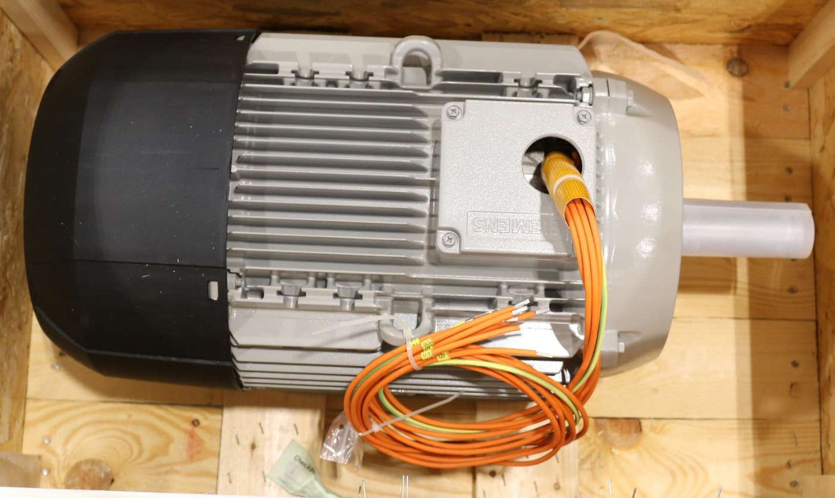 SIEMENS ­-­ 1AV3164A-1PC31041DA400AY1 ­-­ MOTOR - ELECTRIC 18.5KW 400-690V 50HZ 33-19A
