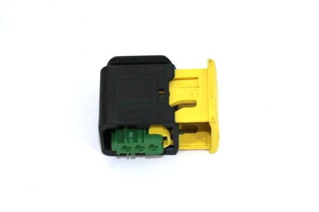 AMP INC ­-­ 3-1418448-1 ­-­ HOUSING