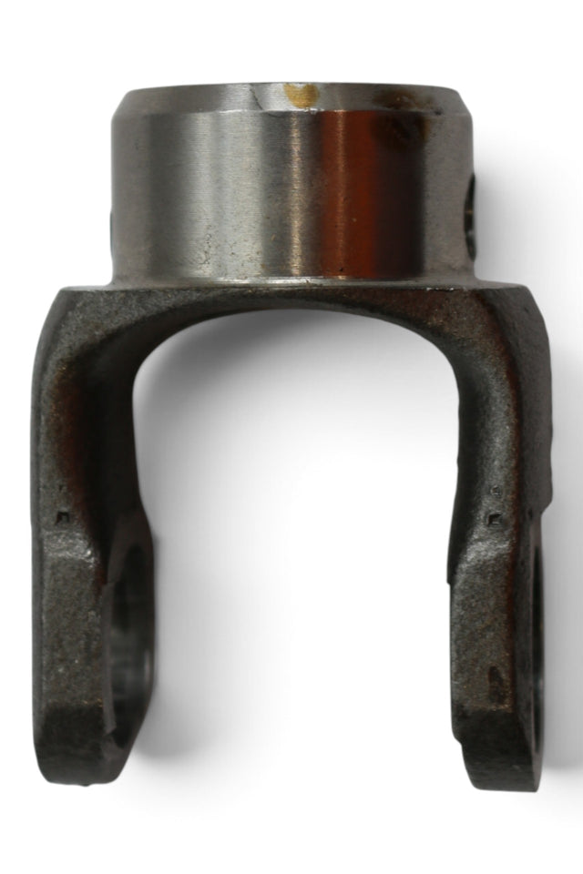 DANA SPICER ­-­ 10-4-443 ­-­ 1000 END YOKE