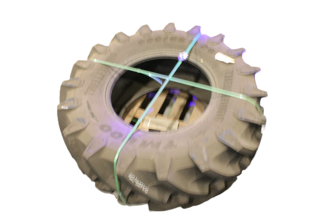 JCB ­-­ 42|922900 ­-­ TREL 600|65R28 TIRE 154D