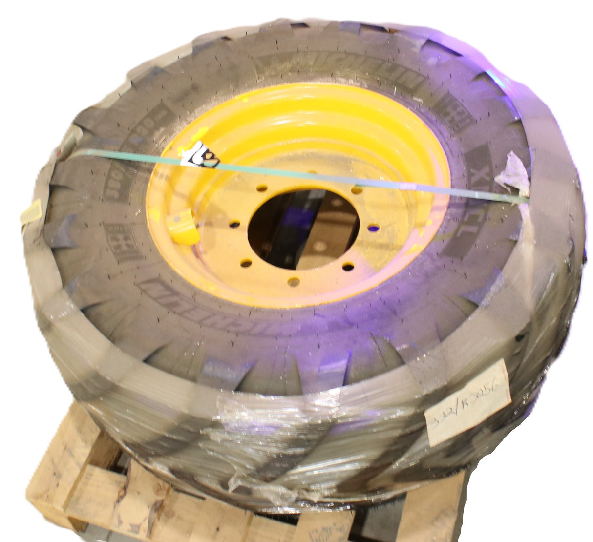 JCB ­-­ 332|R3256 ­-­ W&T MICH XMCL 380|75 R20