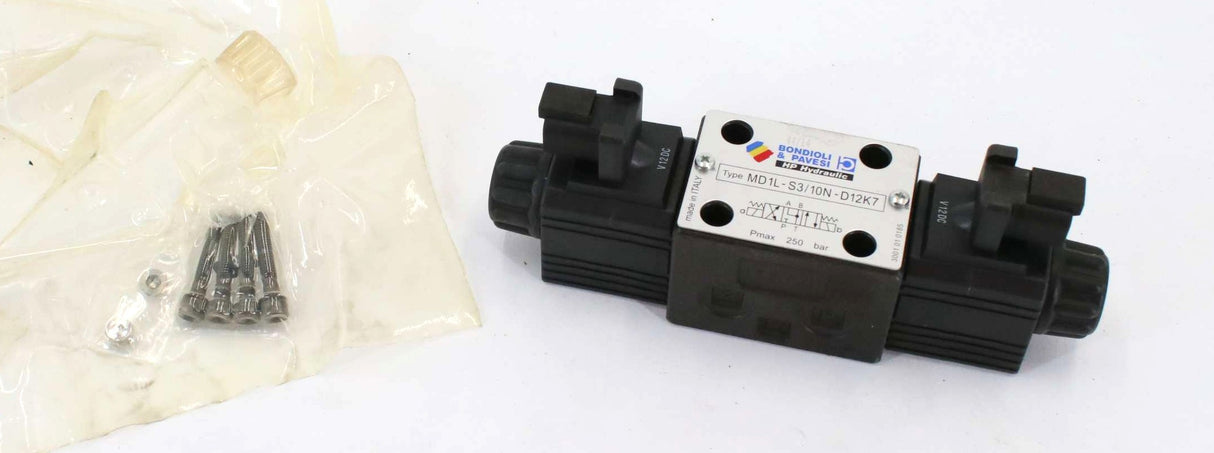 JCB ­-­ 333|E6796 ­-­ SOLENOID BLOCK COM