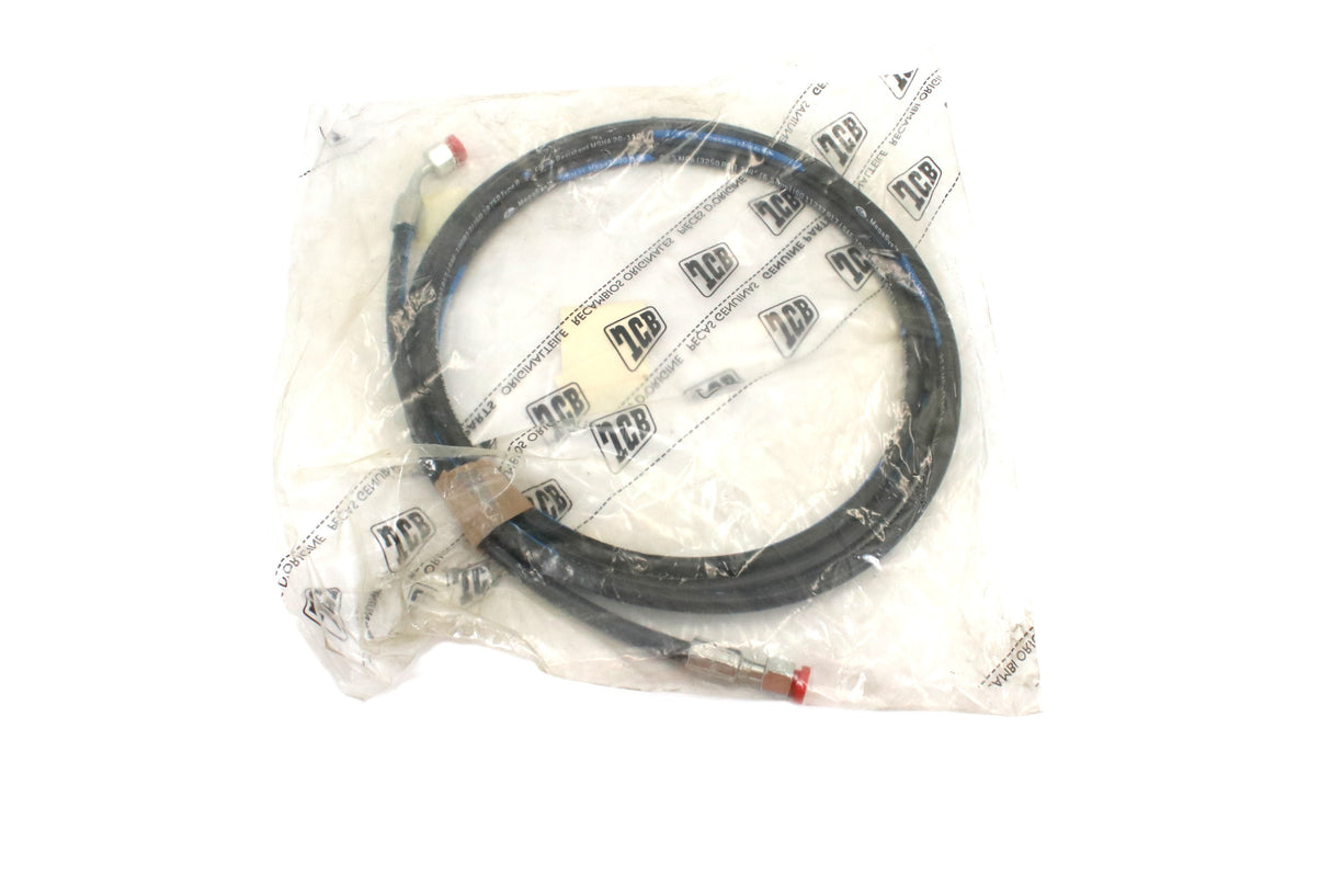 JCB ­-­ 400|E5213 ­-­ HOSE -04 METRIC LP 3500MM