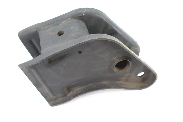 HUTCH ­-­ 7701-01 ­-­ HANGER - FRONT