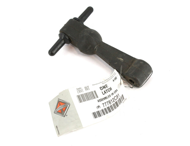 NAVISTAR ­-­ 777812C91 ­-­ STRAP - BATTERY BOX