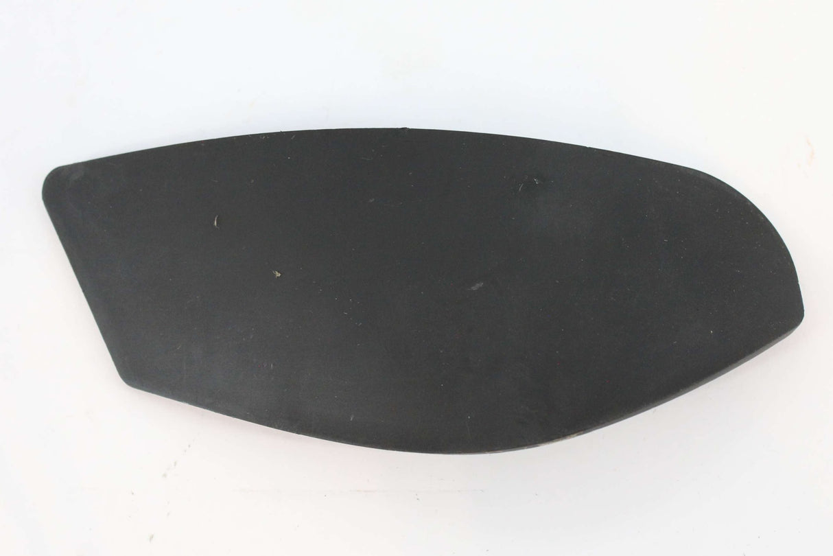 NAVISTAR ­-­ 3814448C1 ­-­ WEAR HOOD LEFT SIDE PLATE
