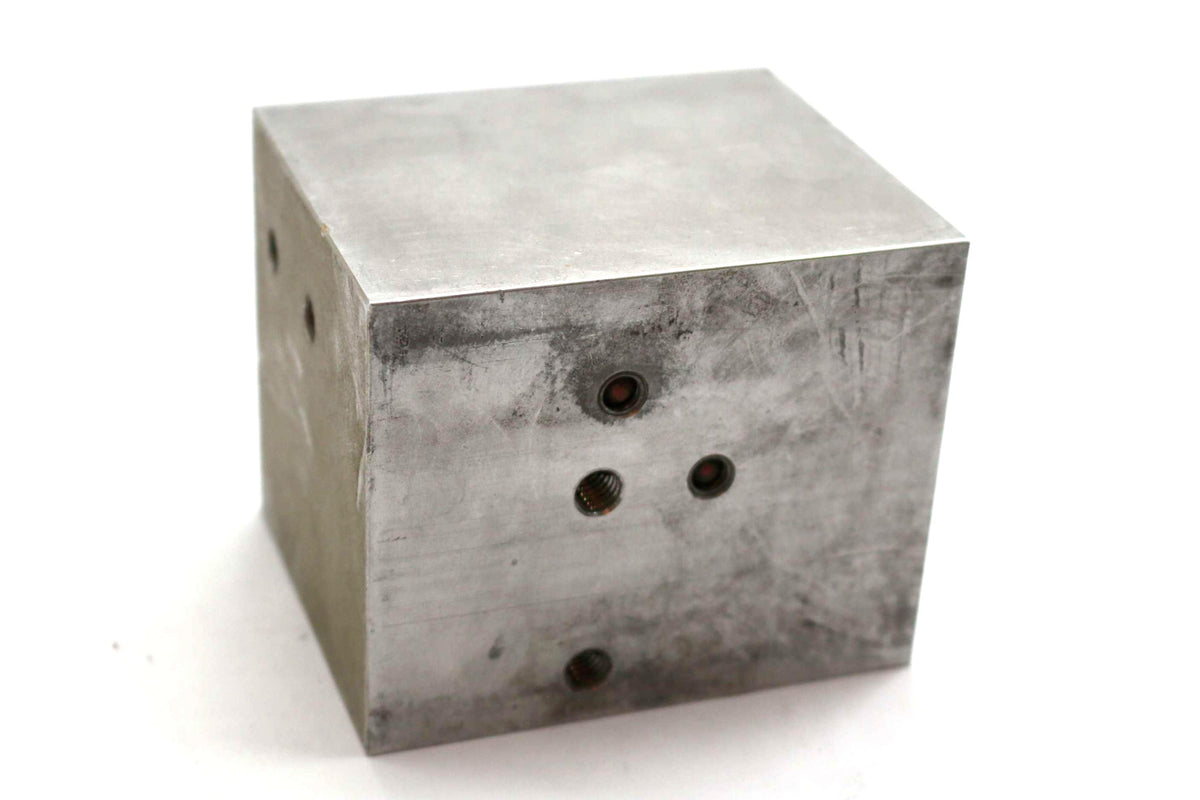 SKYJACK ­-­ 111943 ­-­ MANIFOLD