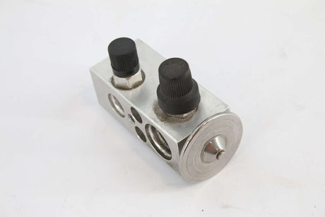 EGELHOF ­-­ 501034342 ­-­ A|C EXPANSION VALVE