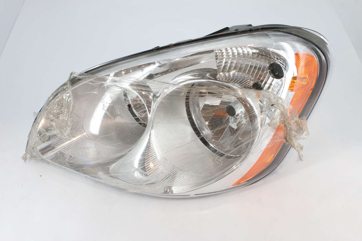 FREIGHTLINER ­-­ A06-51907-002 ­-­ LH HALOGEN HEADLIGHT ASSY