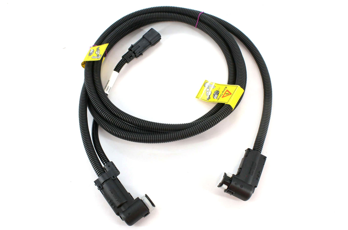 MACK ­-­ 22725900 ­-­ HOSE
