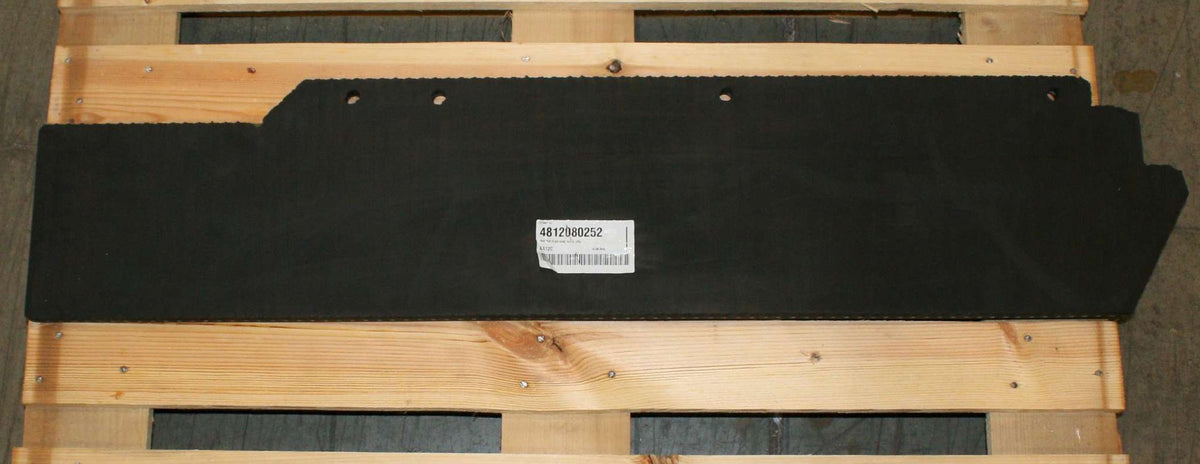 MAGNUM (GENERAC MOBILE) ­-­ 4812080252 ­-­ HOPPER FLAP CENTER OUTSIDE
