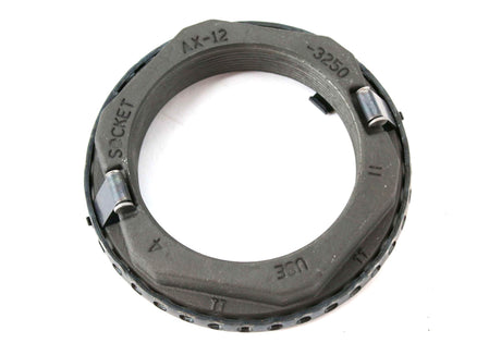 NAVISTAR ­-­ 2032055C1 ­-­ NUT SPINDLE