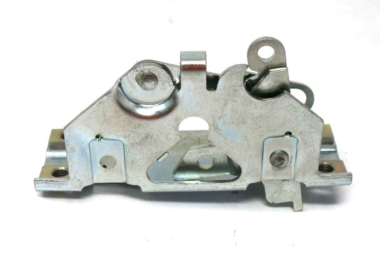 AUTOMANN ­-­ HLK2038 ­-­ DOOR LATCH