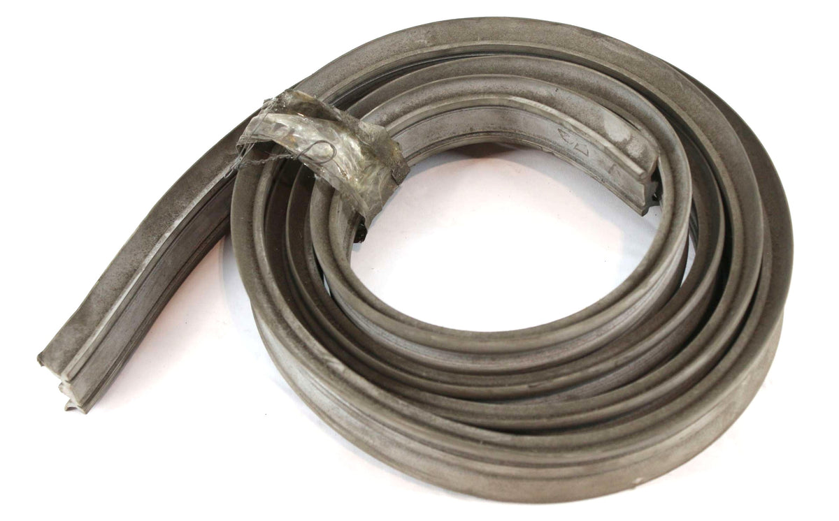 WHITING ­-­ 5735 ­-­ DOOR SEAL