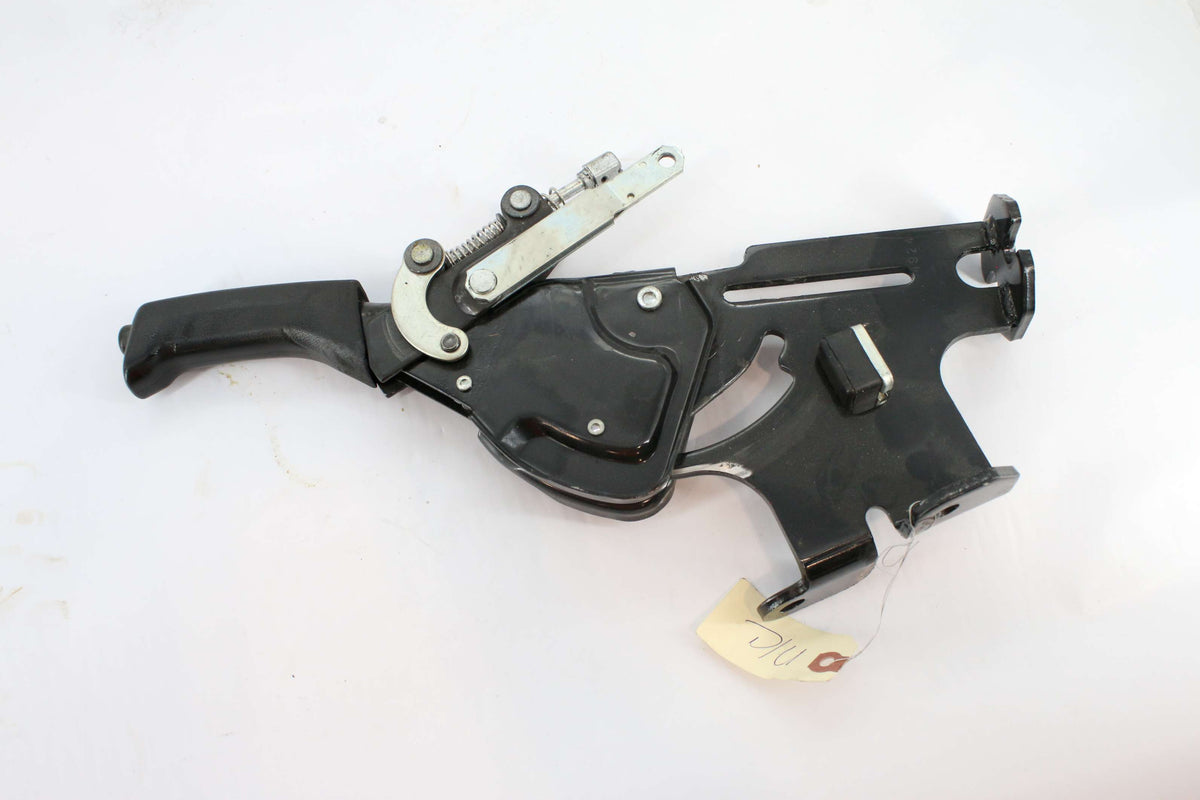 TOYOTA ­-­ 46102-13130-71 ­-­ LEVER BRAKE