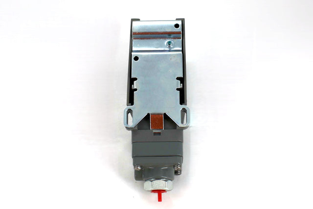 SQUARE D - 9012 GPG-1 - SWITCH - PRESSURE 220PSIG