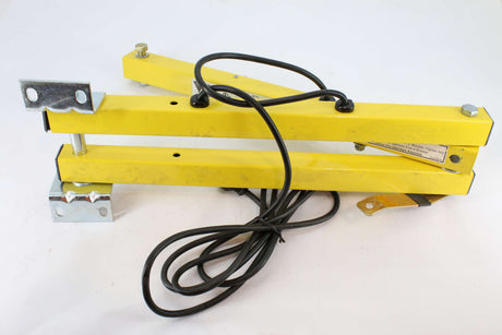 TRI LITE INC. - DL40ARM - 40-INCH DOUBLE STRUT DOCK LIGHT ARM