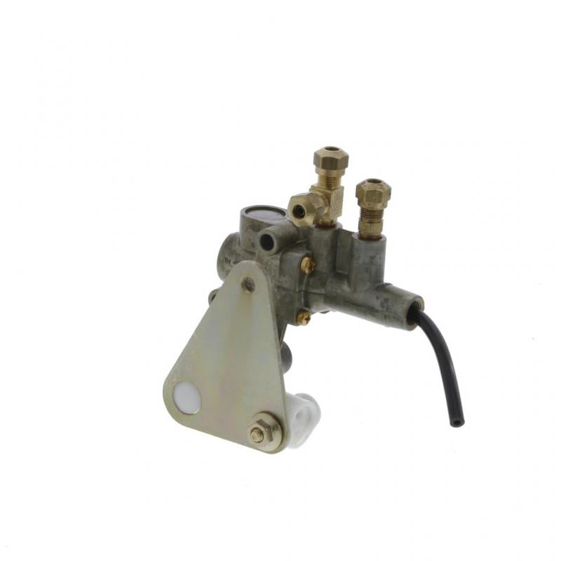 PAI INDUSTRIES ­-­ LCV-3143OEM ­-­ CAB LEVELING VALVE REPLACES MACK 20QE3367M